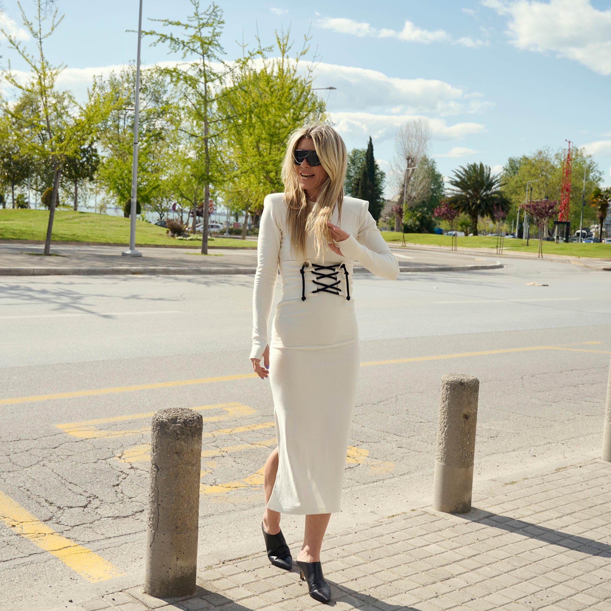 THE CORSET DRESS WITH CLASSIC CORDS