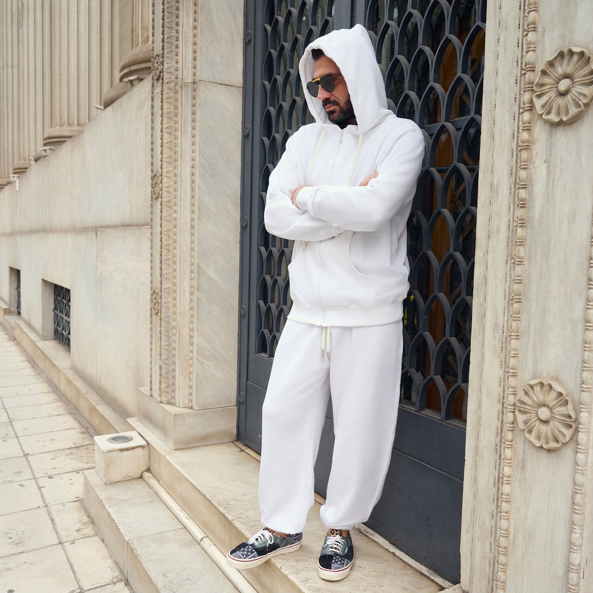 THE VALOR ZIPPER HOODIE