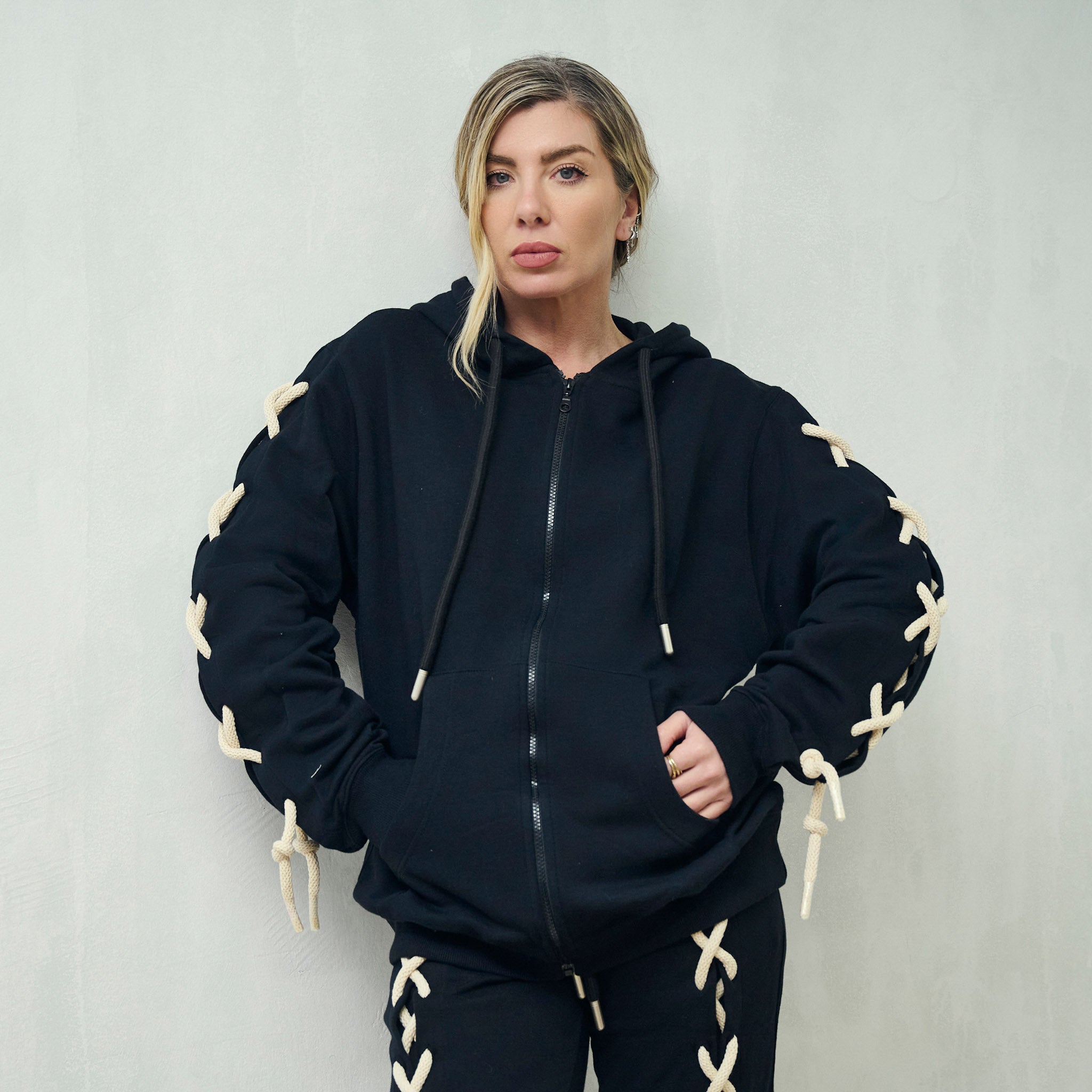 THE VICTORY SET WITH ZIPPER HOODIE