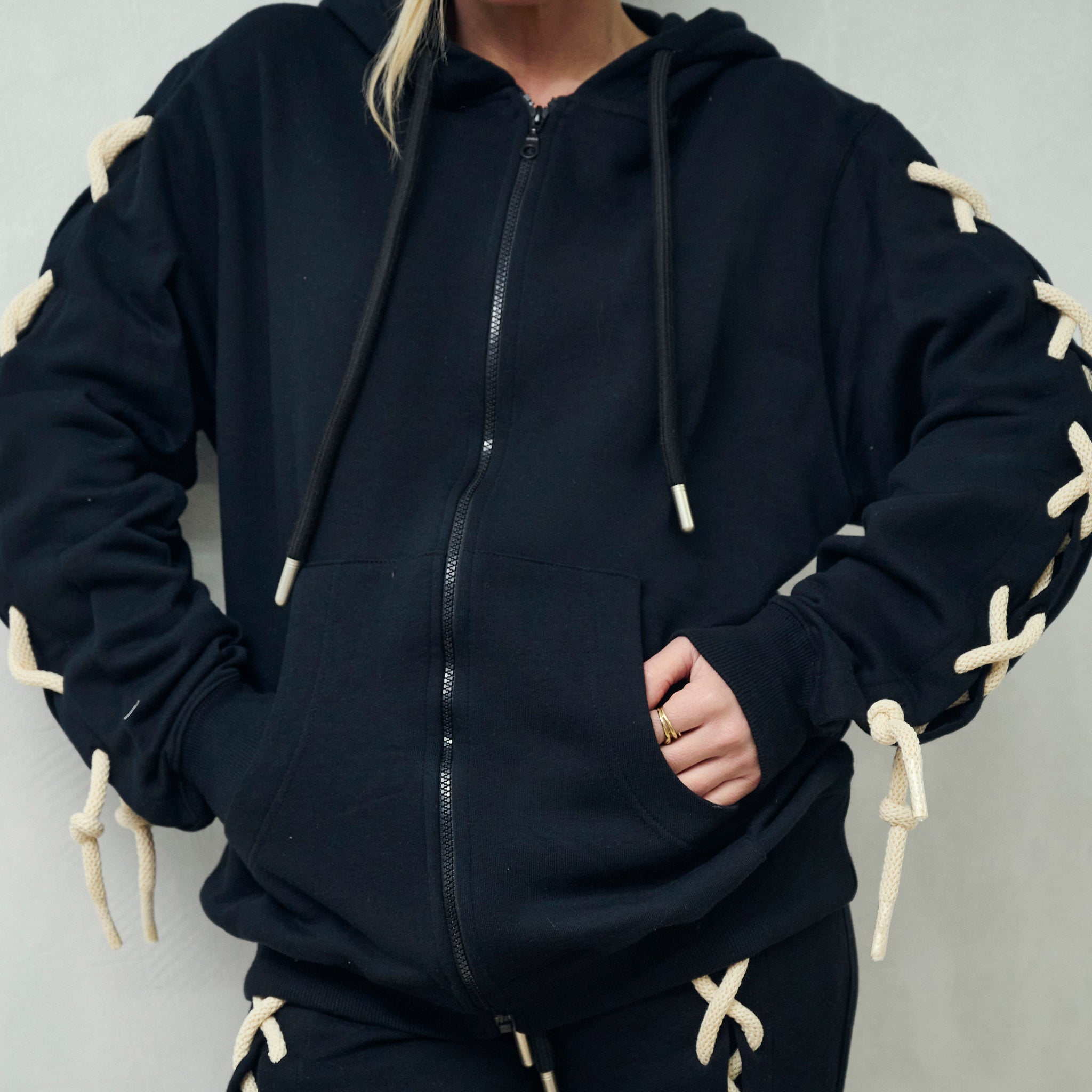 THE VICTORY SET WITH ZIPPER HOODIE