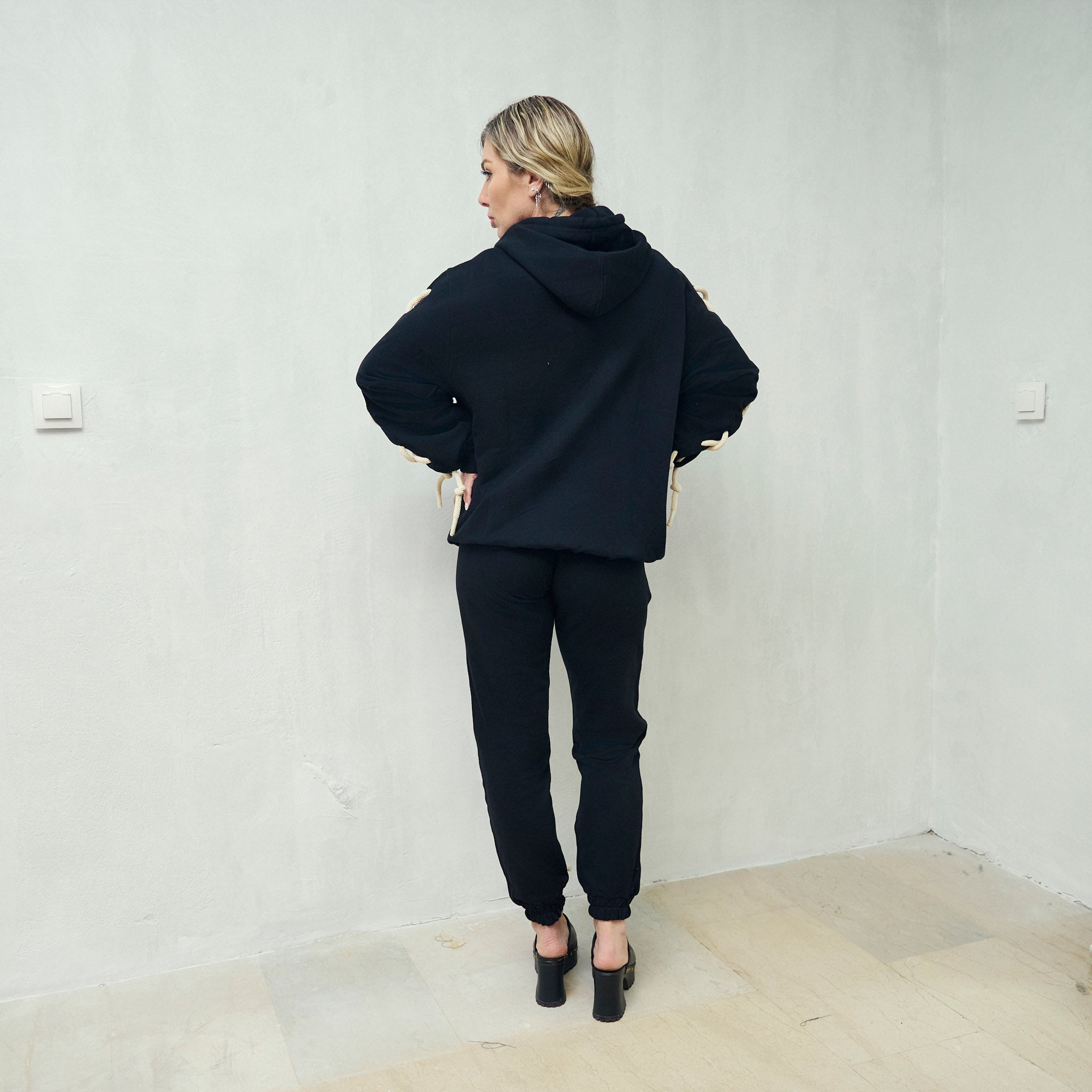 THE VICTORY SET WITH ZIPPER HOODIE