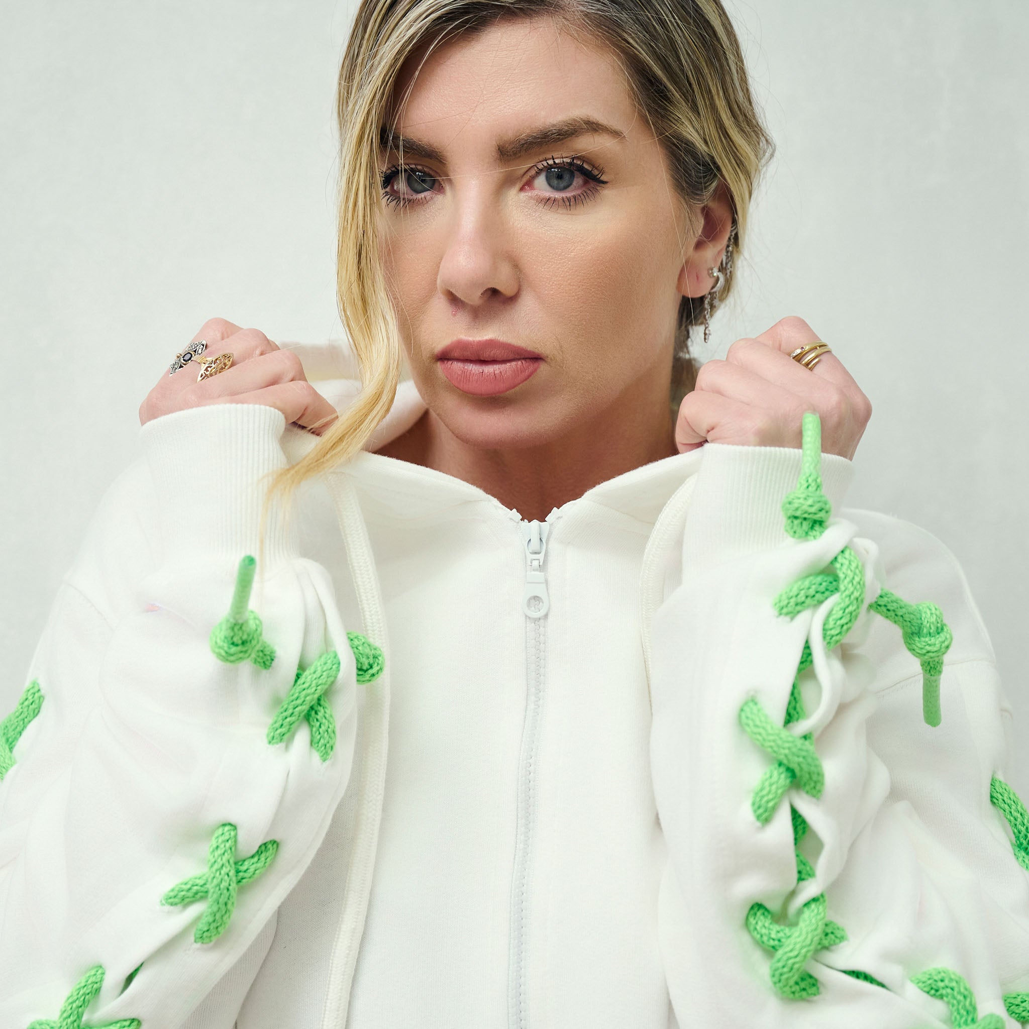 THE VICTORY SET WITH ZIPPER HOODIE