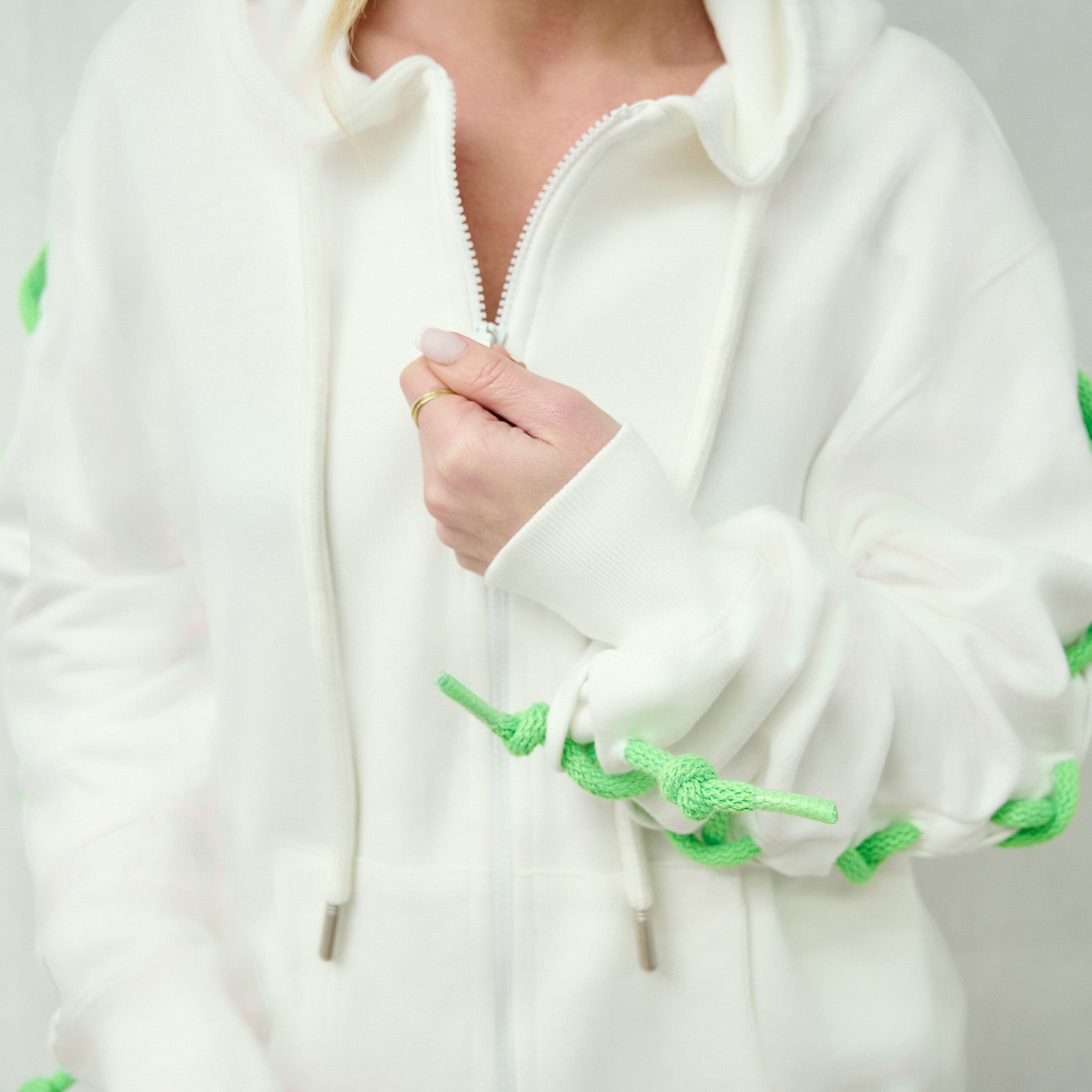 THE VICTORY SET WITH ZIPPER HOODIE