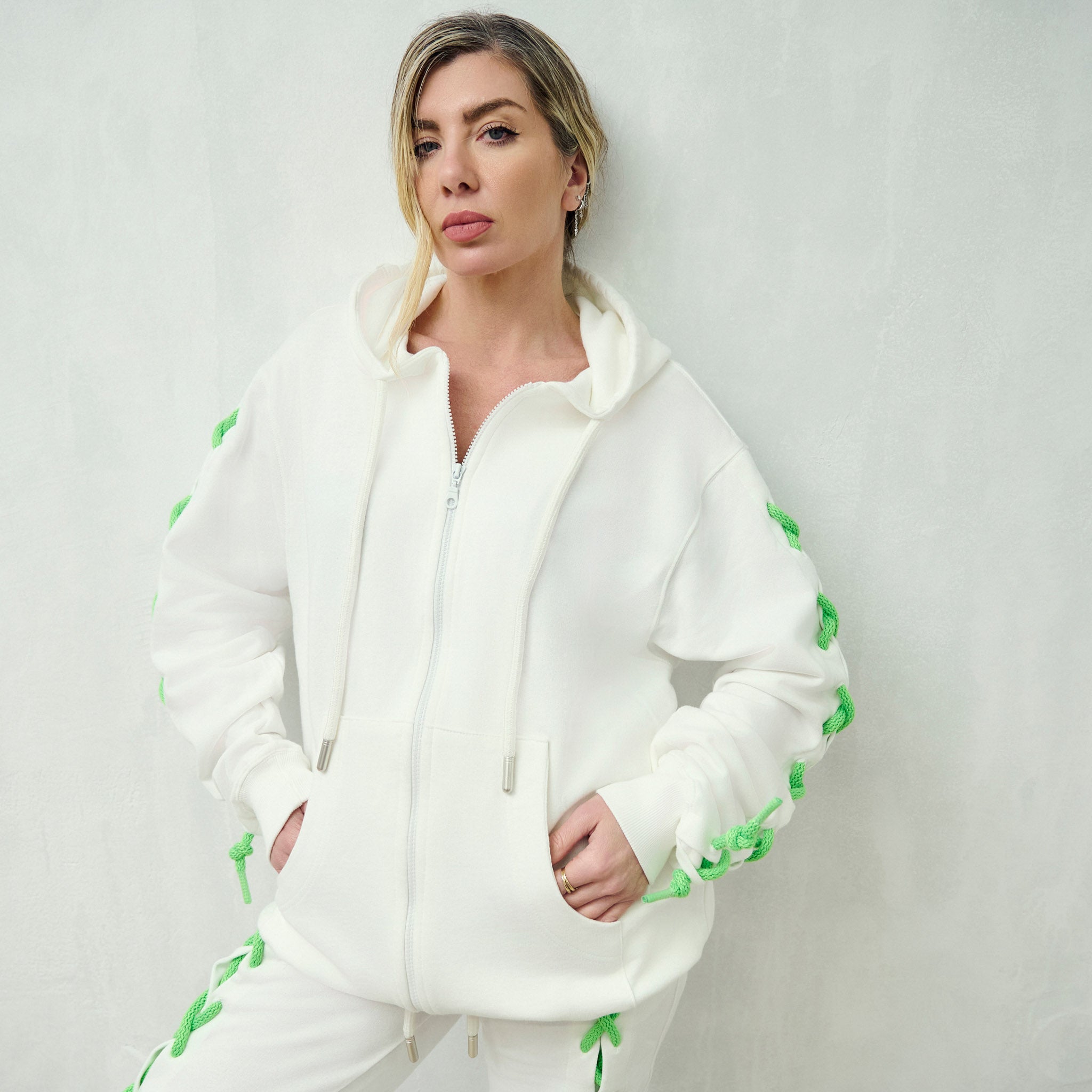 THE VICTORY SET WITH ZIPPER HOODIE