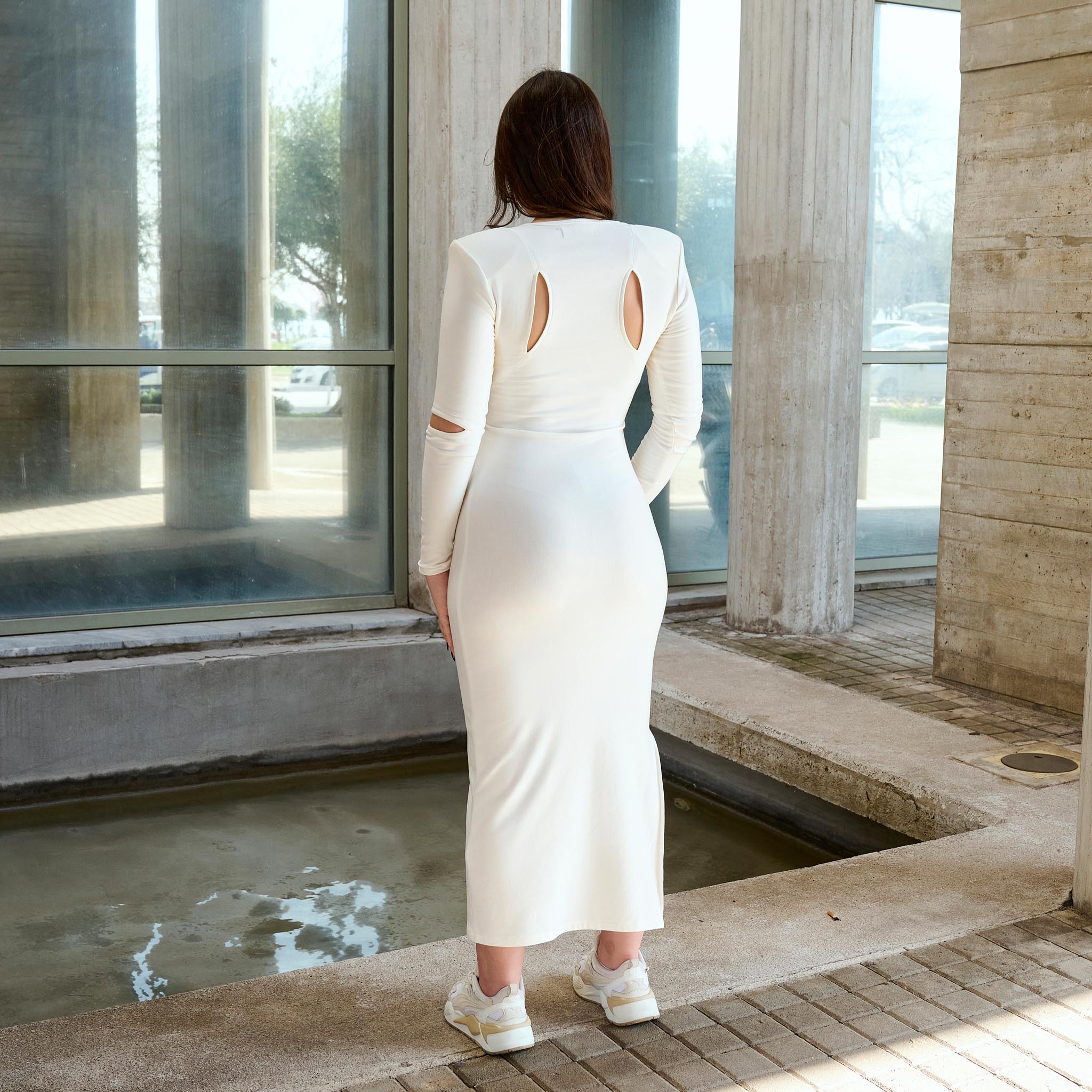 THE V-DRESS