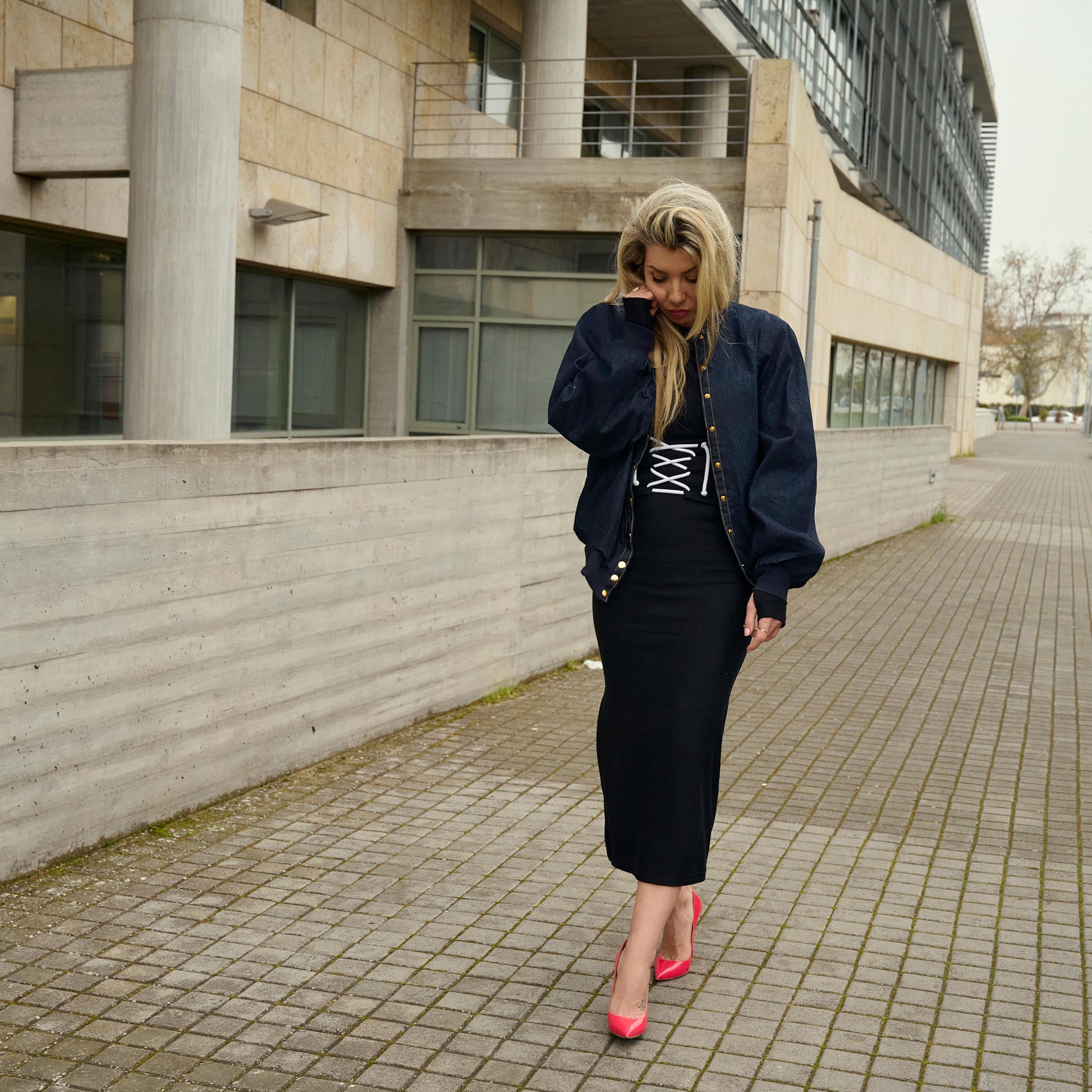 THE CORSET DRESS WITH CLASSIC CORDS