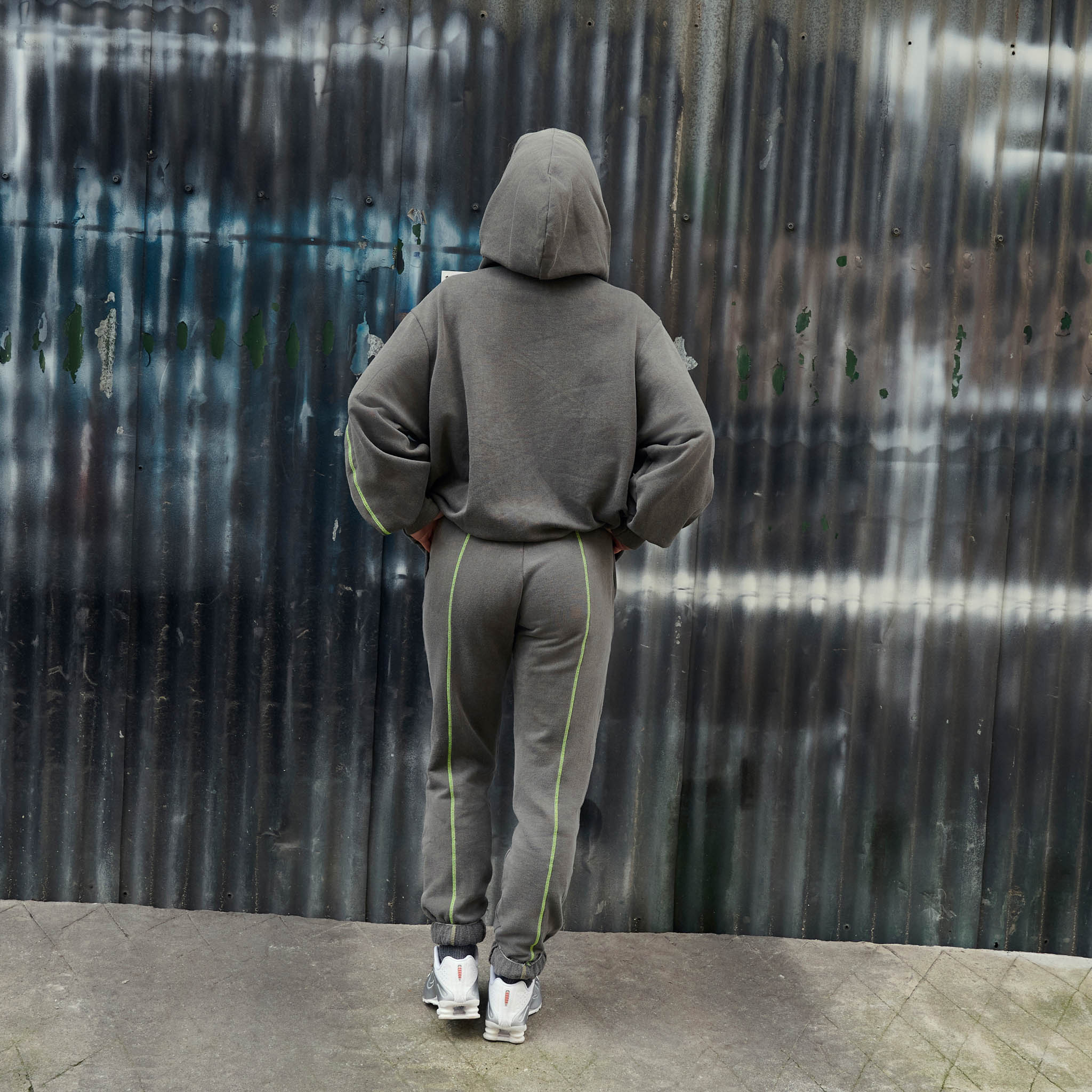 THE STRIPE WOMEN SET WITH OVERSIZE HOODIE – Haav Collective