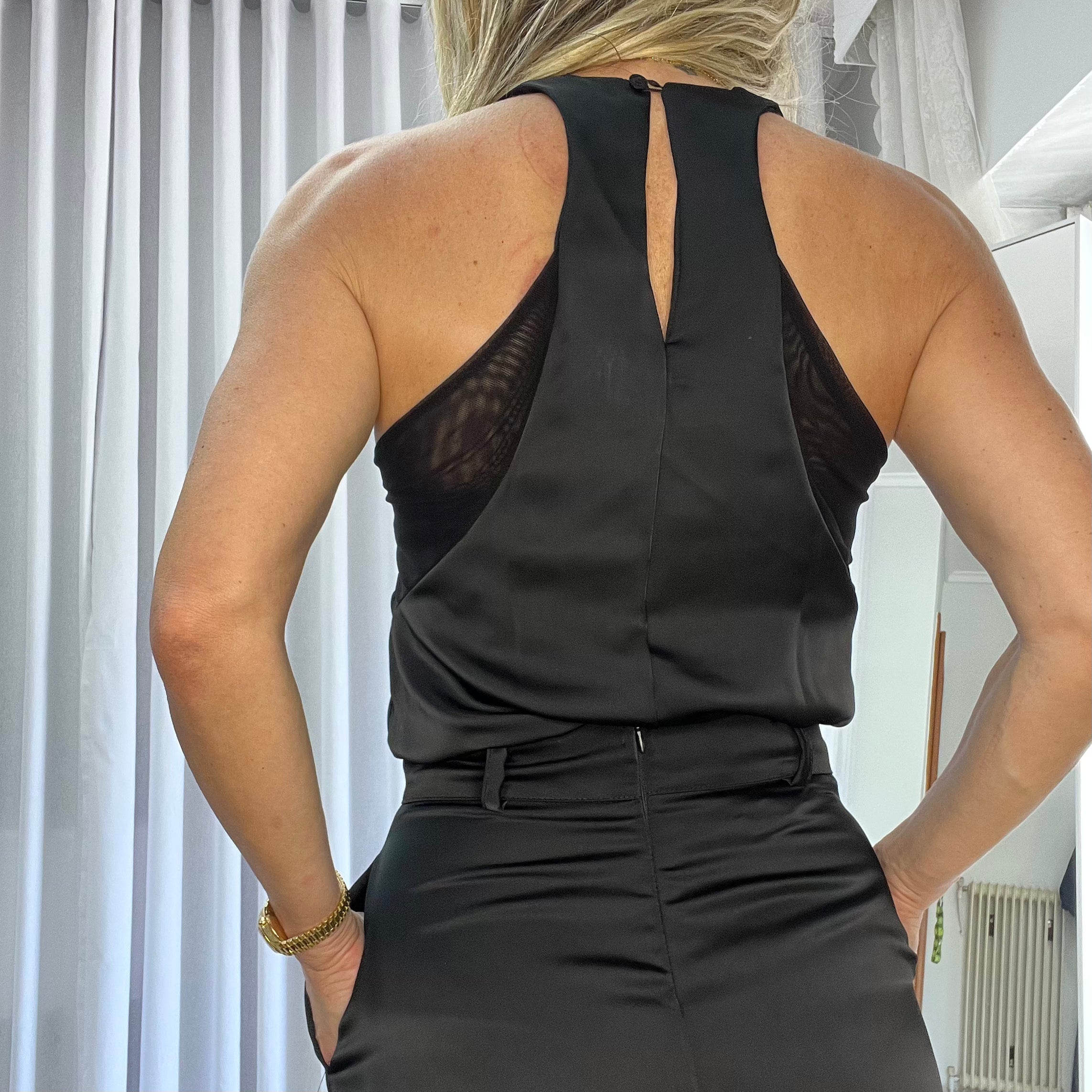 THE MUSE TOP