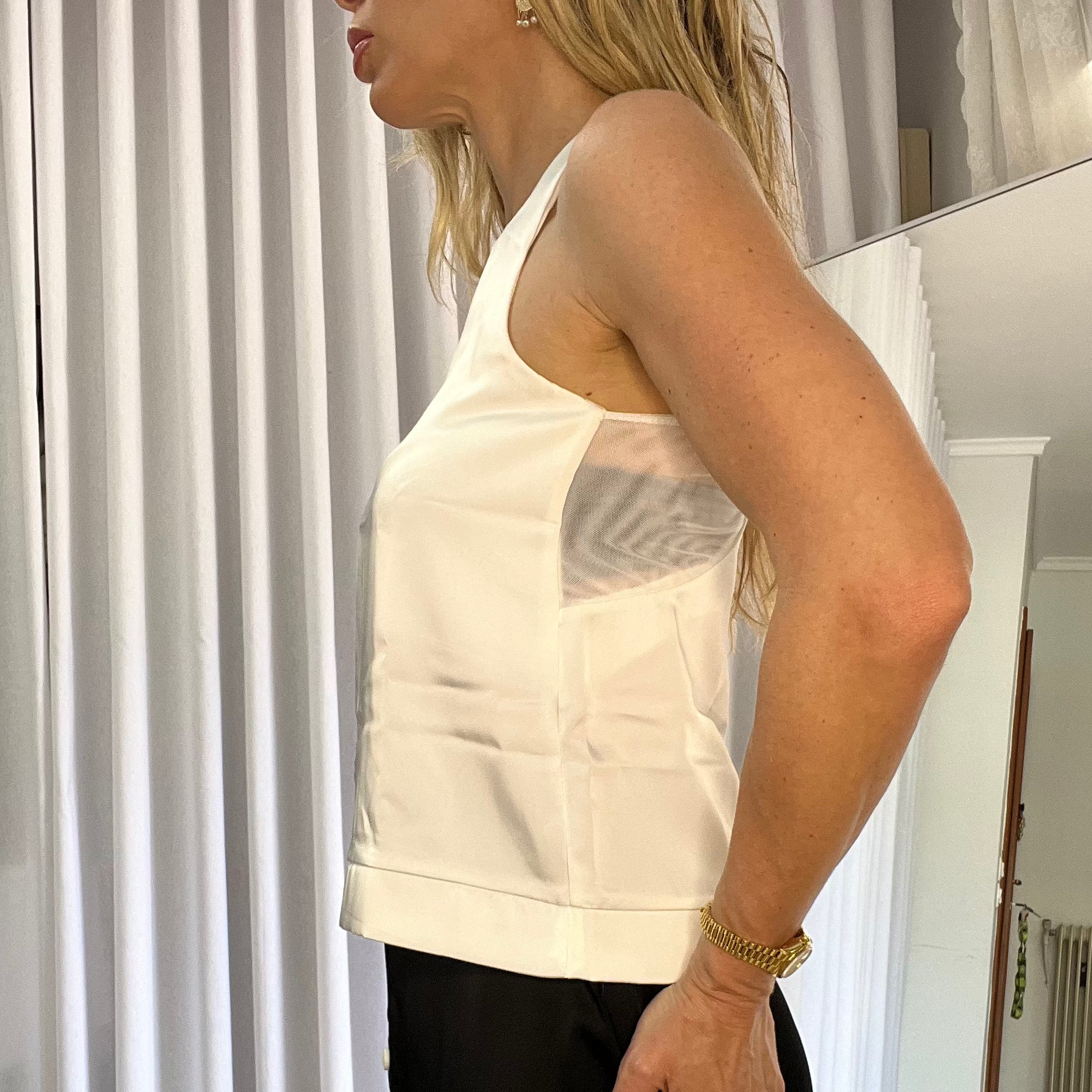 THE MUSE TOP