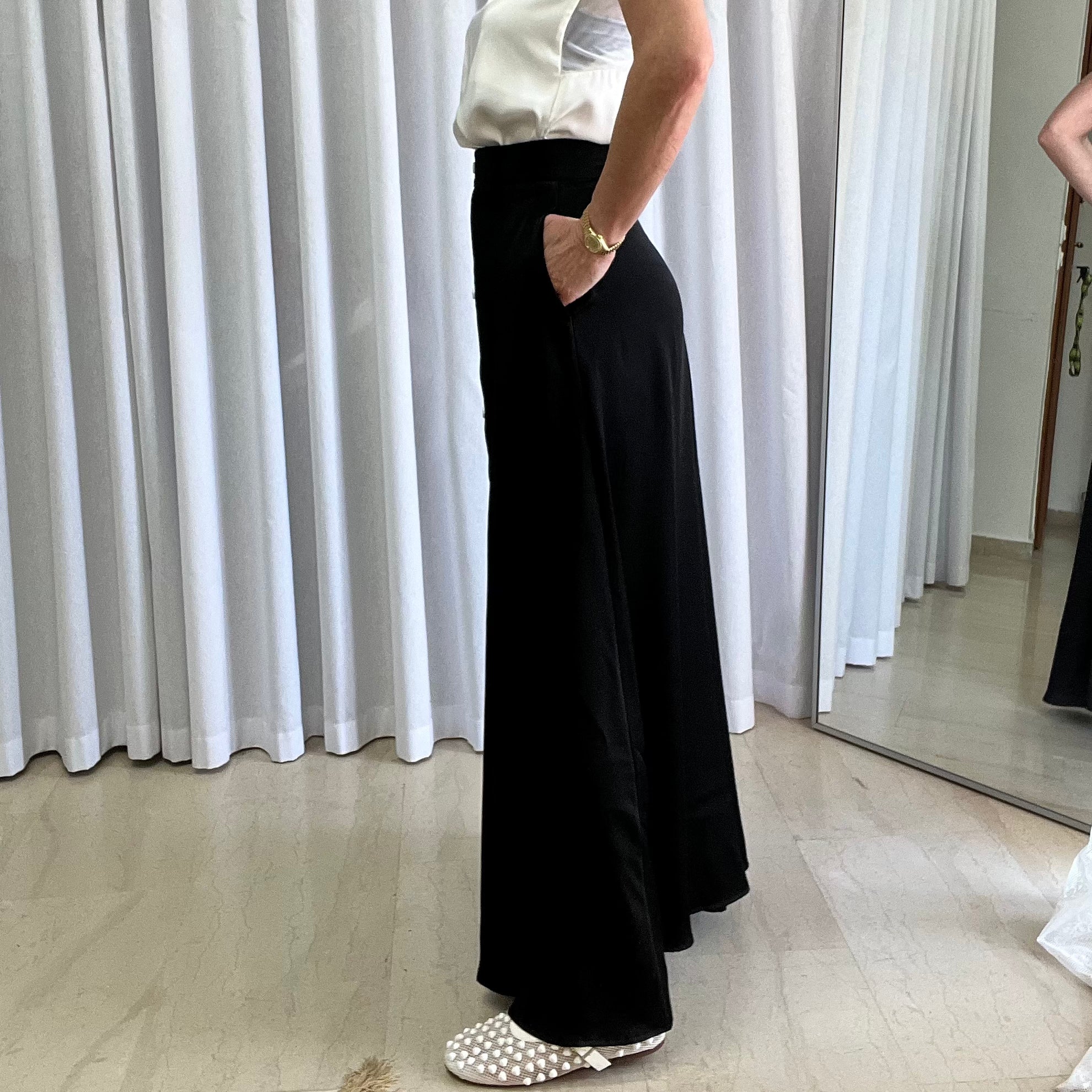 THE PEARL SKIRT
