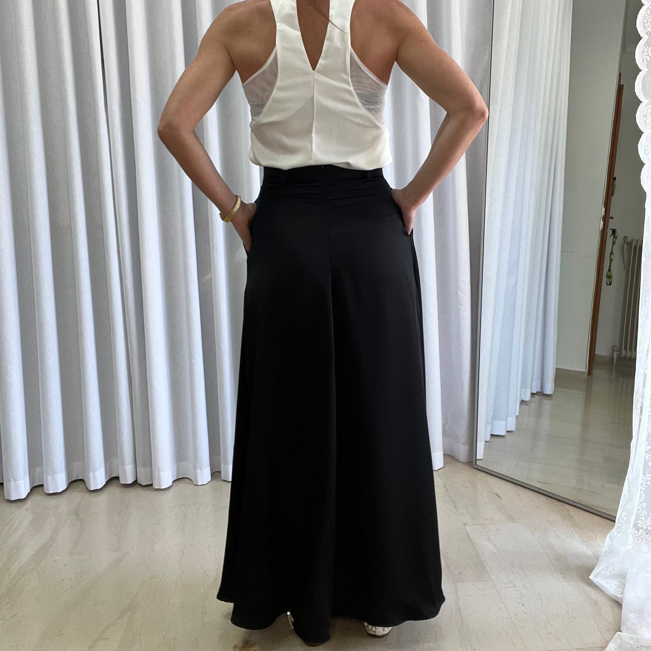 THE PEARL SKIRT